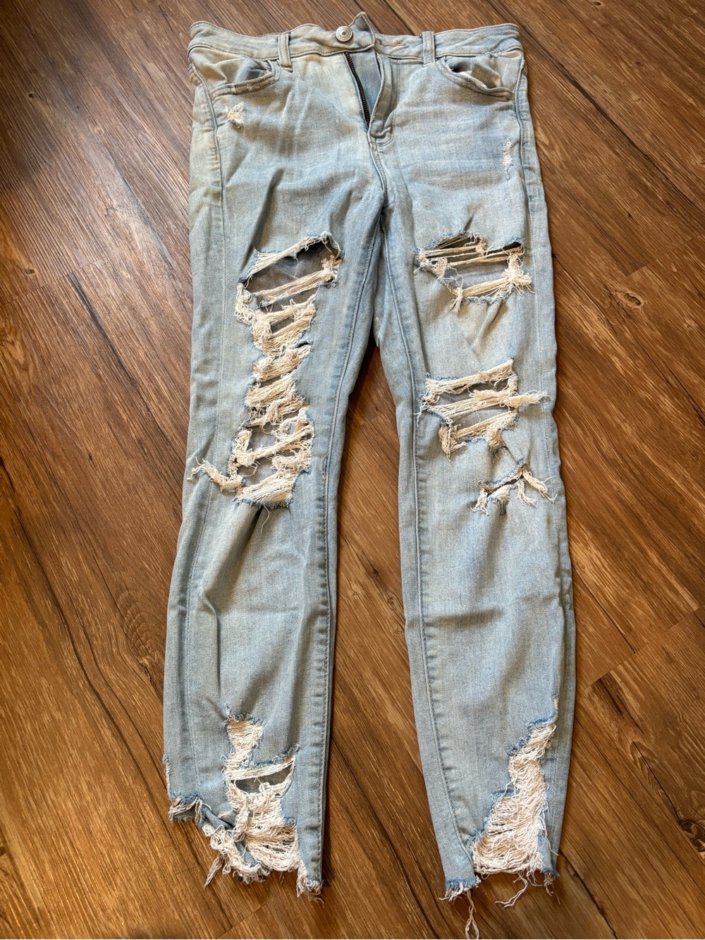 American Eagle Outfitters Light Blue Ripped Skinny Jeans